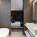Hotel We Me 4*