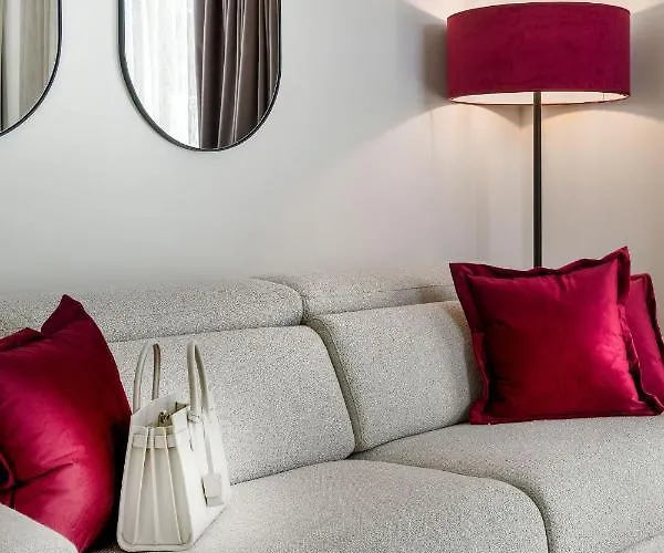 Ξενοδοχείο We Me